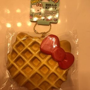 Hello kitty squishy
